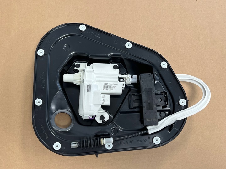 фото №1, Audi a7 4k доводчик двері лівий зад 4n0837059