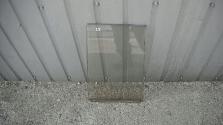 фото №1, Suzuki vitara i 5d 88-95 стекло левая задняя малый