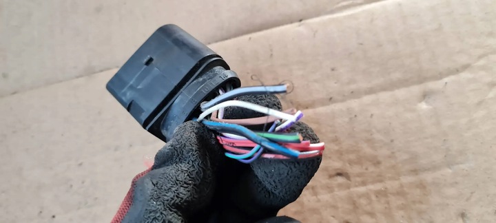 фото №8, A4 b9 8w штекер роз'єм з'єднувач 3c0973837 a5 8w q5 vw audi