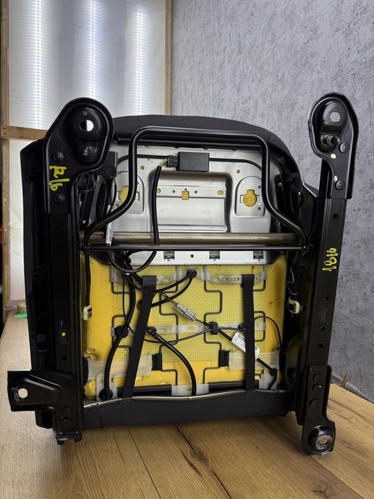 фото №12, Сиденье пассажира правый перед ford focus mk3 eu - с подогревом