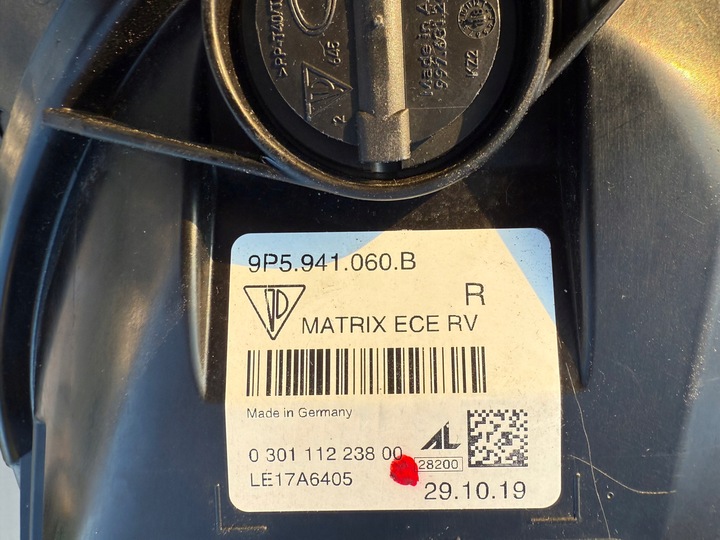 фото №10, Porsche 911 992 turbo s лампа права led matrix idelana комплектна чорна