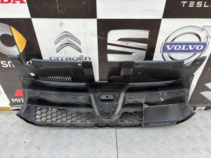 фото №6, Dacia sandero stepway решётка решётка радиатора 613103971r