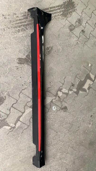 фото №1, Kia ceed 2018- gt накладка порога правая