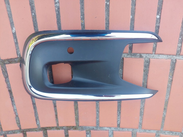 фото №1, Citroen c4 picasso ii 13- решётка решётка рамка правая хром