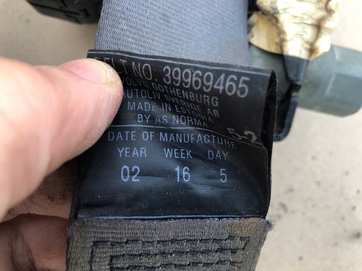 фото №3, Праві лівий pas середній задній зад volvo s60 99-04