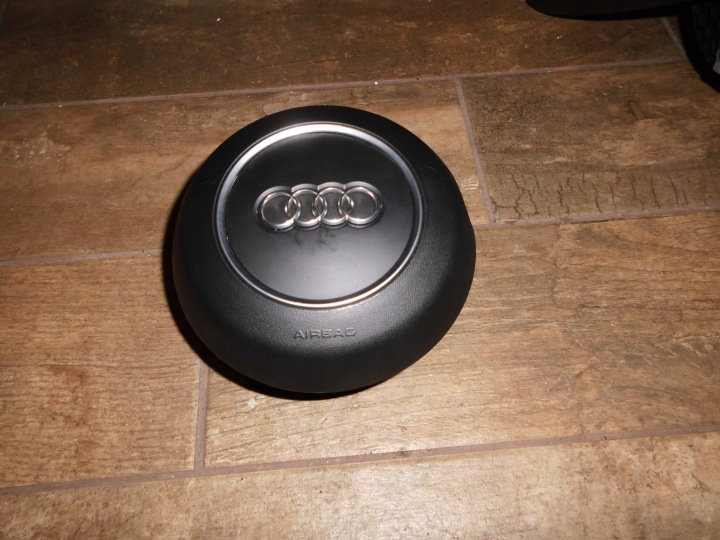 фото №5, Audi a6 c7 4g консоль + 2 x подушка po ремонт