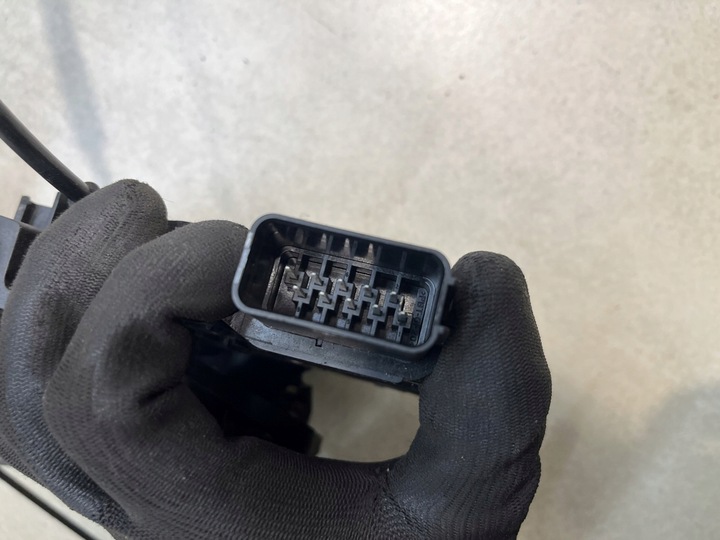 фото №8, Замок дверь правые перед 10 pin s-max i 2.0 tdci 6m2ar21812mc