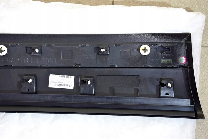 фото №13, Range rover velar планка дверь правые перед