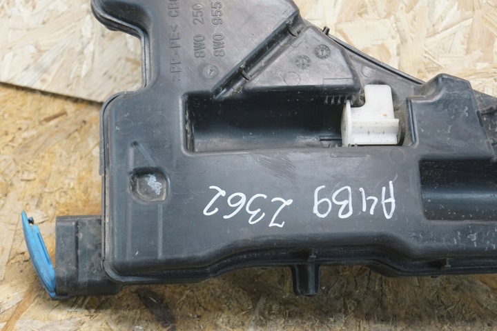 фото №5, Бачок склоомивача audi a4 b9 8w0955451l