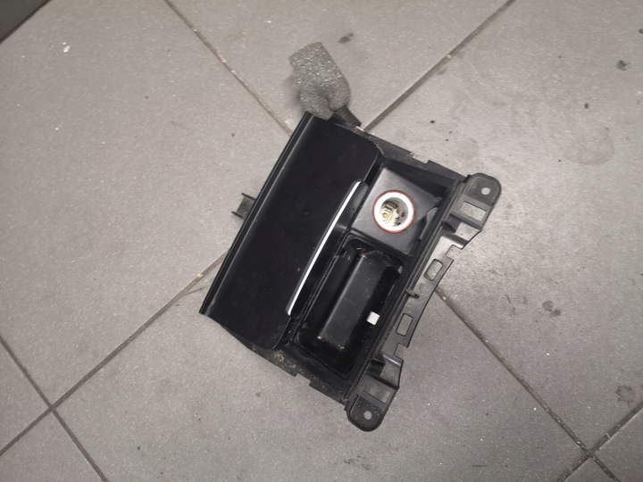 фото №5, Попільничка audi a4 b8 8k0857965