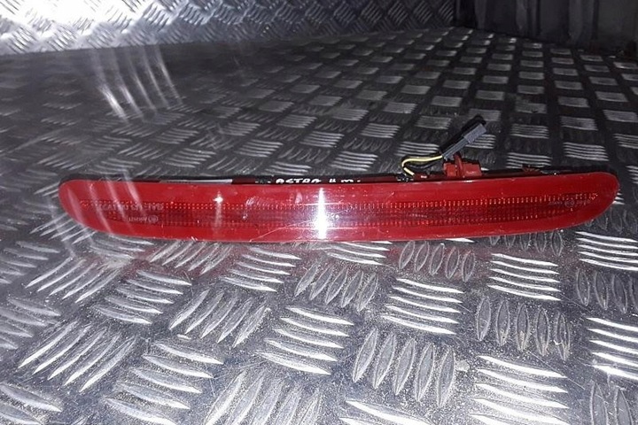 фото №1, Дополнительный лампа сплав opel astra classic estate 13372164 0.0l 2011