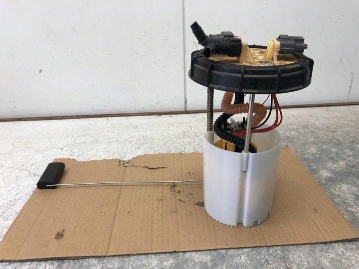 фото №1, Насос топлива renault master 172026697r