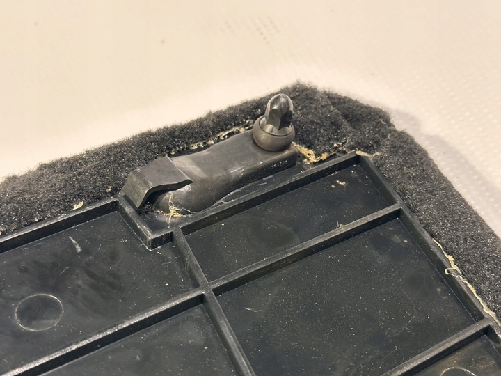 фото №13, Боковина оббивка обшивка багажника ліві chevrolet corvette c5 1997 - 2004