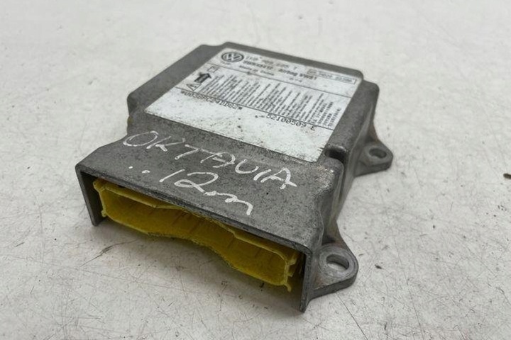 фото №1, Модуль подушка skoda octavia iii 5e3 1k0909605t 2.0l дизель 110kw 2014