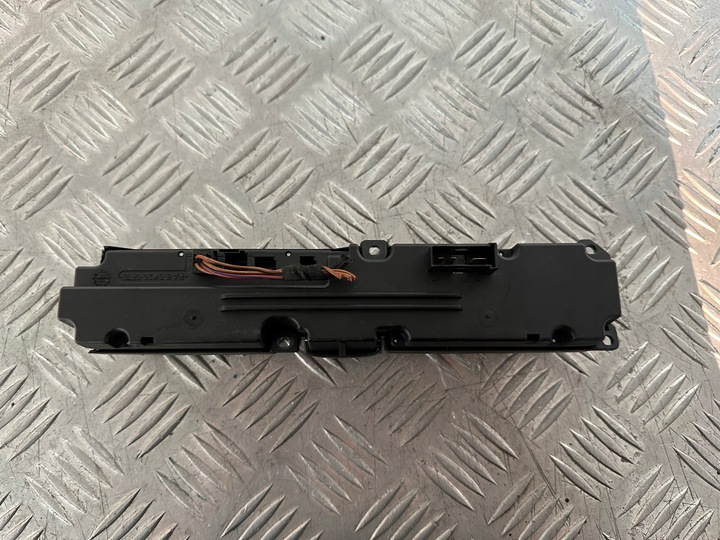 фото №6, Mercedes w203 панель переключатель 2038218658