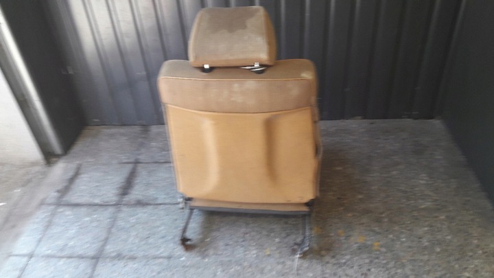 фото №8, Сидіння пасажира mercedes w124 жовтий