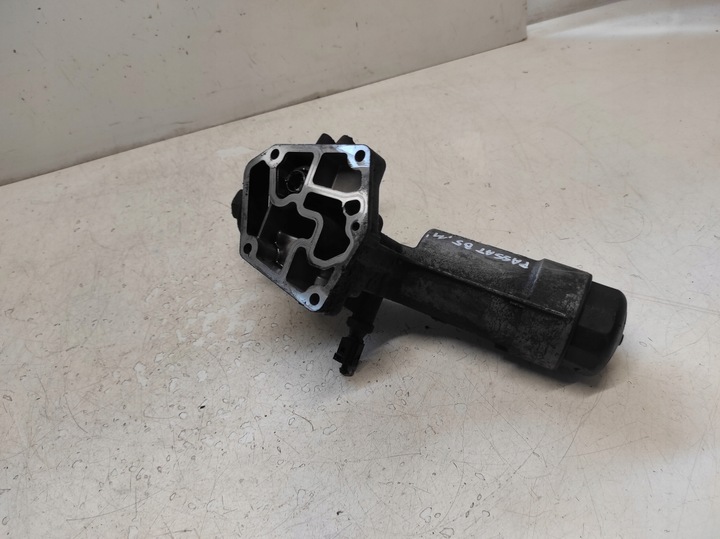 фото №3, Vw passat b5 fl рестайлинг 00- 1.9tdi основание корпус фильтра масла 038115389c