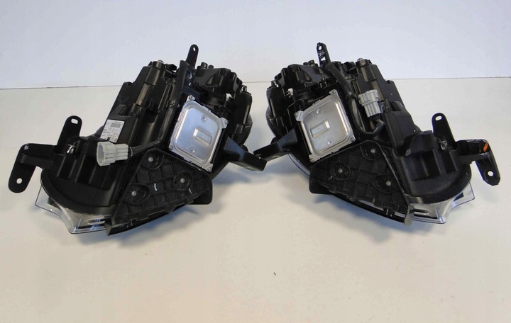 фото №12, Mercedes x клас x470 470 лампа права led high per