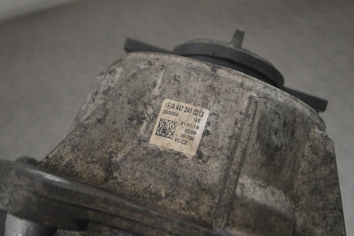 фото №5, Mercedes vito крепление двигателя левая w447 119 bluetec 2018 rhd