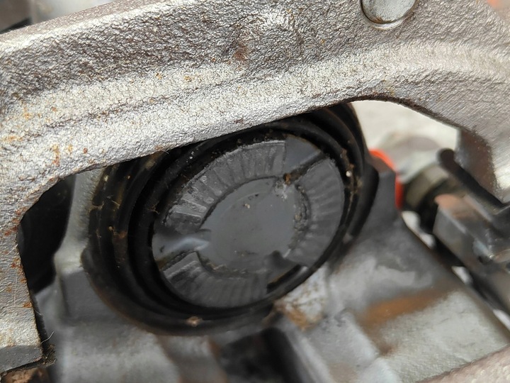 фото №8, Bmw g30 g31 g11 x3 g01 суппорт тормозной правые задний зад 6870576 330x20