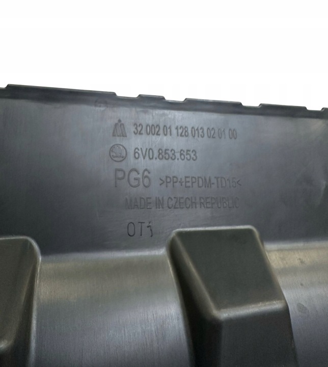 фото №11, Решітка радіатора решітка skoda fabia 6v0853653