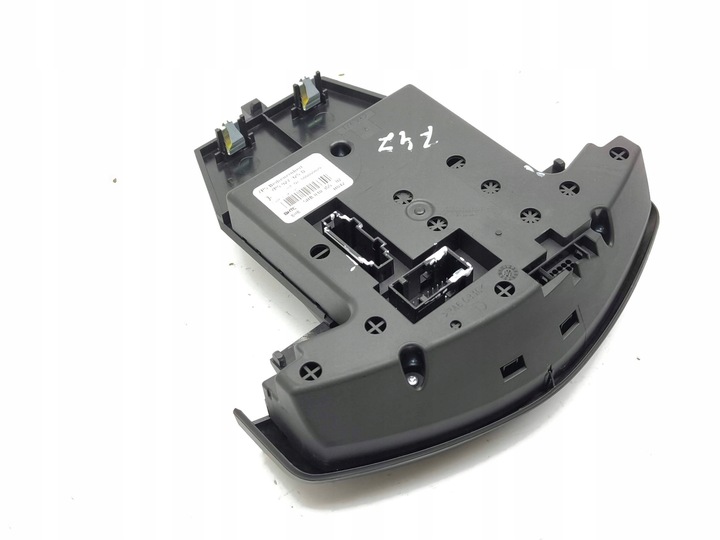 фото №9, Porsche cayenne 92a 2011 кнопка центрального замка