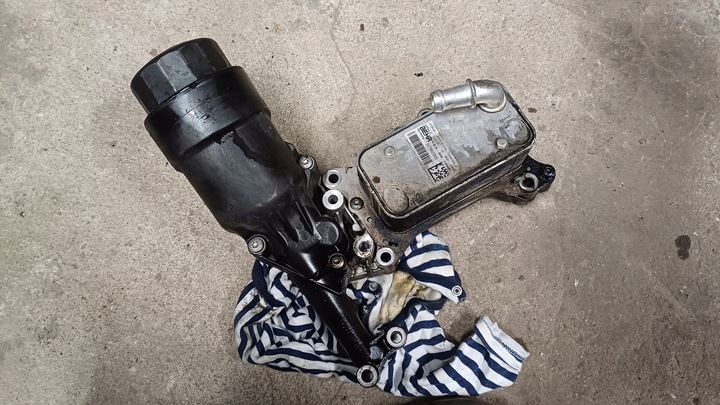 фото №6, Mercedes w212 2.2 cdi лапи корпус основа фільтра масла 70321178