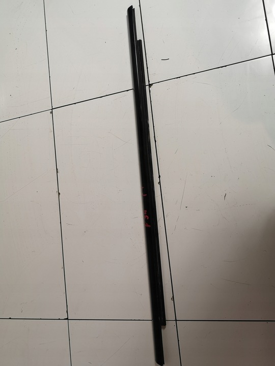 фото №1, Планка дверь f34 правый зад тень line