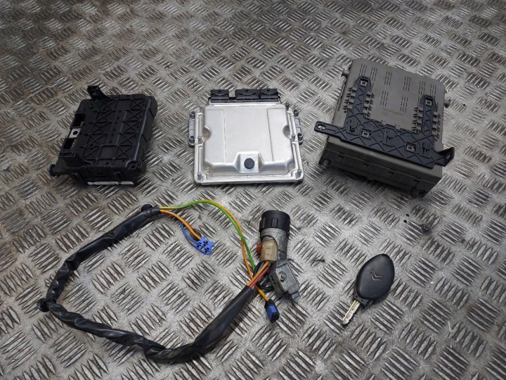 фото №8, Комплект стартовый citroen c5 i 2.2 hdi 9645534980 9647448280