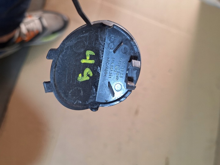 фото №3, Заглушка фаркоп бампера перед seat leon iv