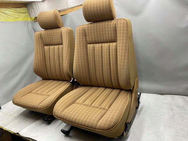 фото №7, Mercedes w124 сиденья диван