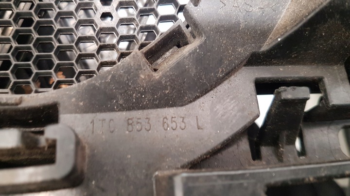 фото №8, Vw caddy 2k0 touran 1t 1t0 10-15 рестайлінг решітка радіатора решітка гарна оригінал