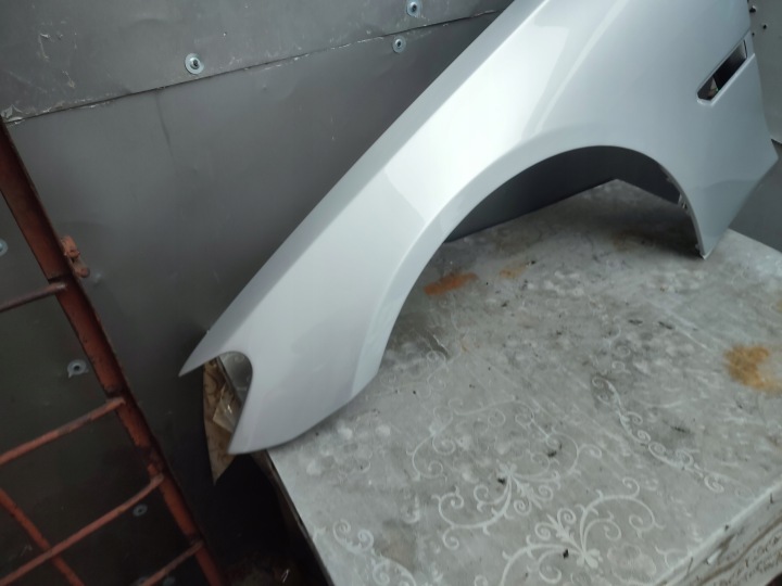 фото №14, Крыло левое aluminiowy bmw 7 f01 f02 10.08-1.16r лак 354 титан серебро