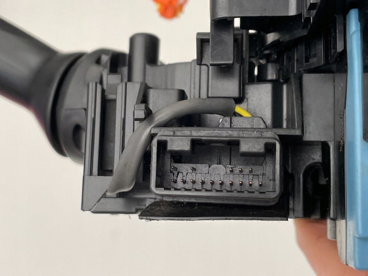 фото №9, Переключатель комбинированный лента сматыватель avensis t27