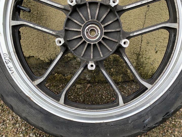 фото №8, Honda vf magna диск mt 3.00 x 16
