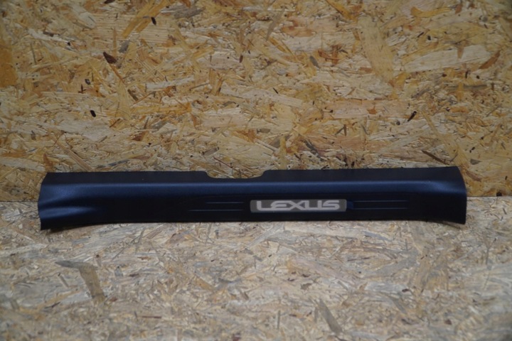 фото №2, Накладка порога перед ліва 67914-52380 права 67913-52280 lexus lbx 24r нова