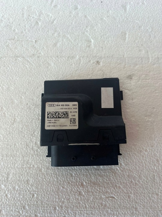 фото №1, Блок управления насоса топлива 80a906093a audi q5 ii tfsi