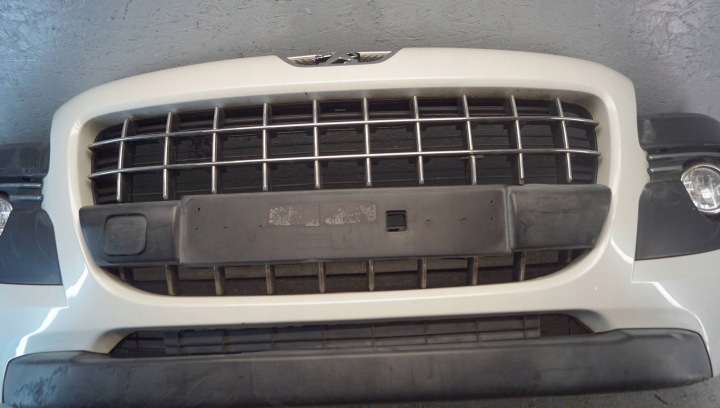 фото №11, Бампер перед peugeot 3008 i
