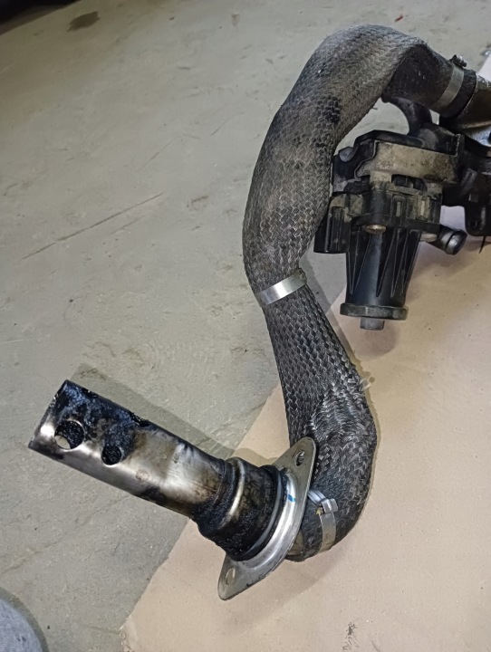 фото №8, Клапан радиатор выхлопных газов egr ford 2.2 tdci i 703784280 50276432 fb3q9u443
