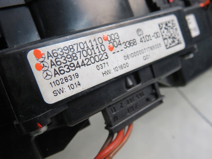 фото №7, Вимикач аварійних mercedes vito w639 a6398701110 a6398700110