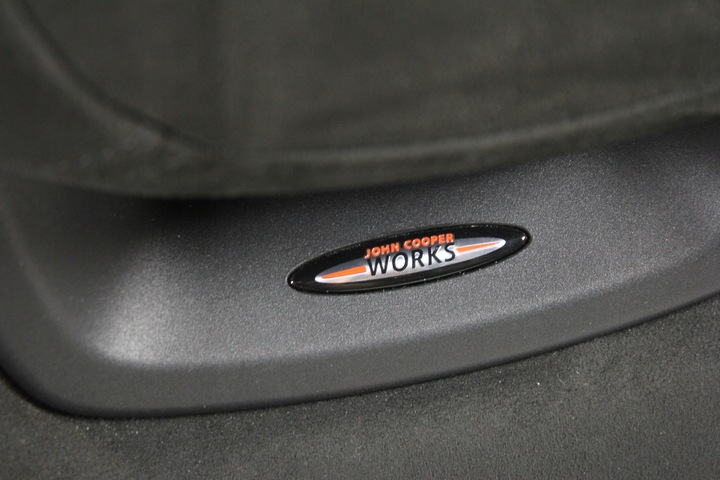 фото №10, Сиденья диван обшивки салон спортивные сиденья jcw mini f60 countryman