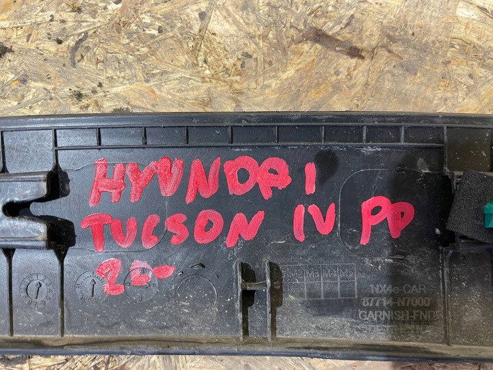 фото №13, Hyundai tucson iv 4 nx4 20- планка накладка na крило праві перед передня