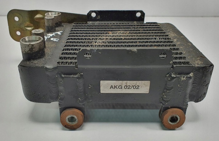 фото №2, Радіаторів масла vw passat b5 w8 4d0317021c