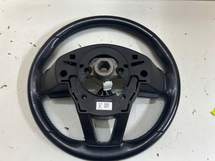 фото №10, Mazda 3 iii bm 2014- руль кожаный многофункциональная