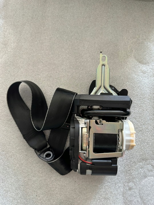 фото №1, !audi rsq8 переднее правые pas безопасности 4m8857706d!