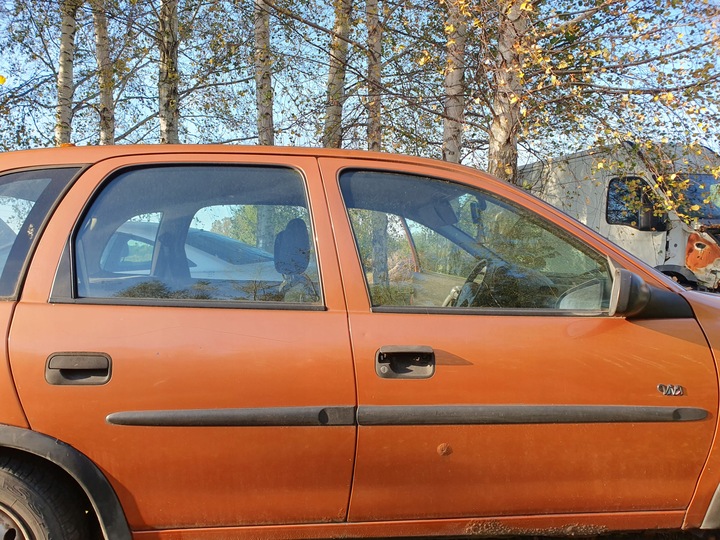 фото №10, Двері ліві перед передні opel corsa b 96-01r 4 двері 1.0 b код z495