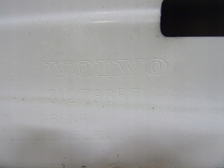 фото №13, Volvo v40 капот крышка 31278357 2789
