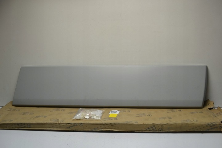 фото №8, Mercedes w201 190 планка двері права перед