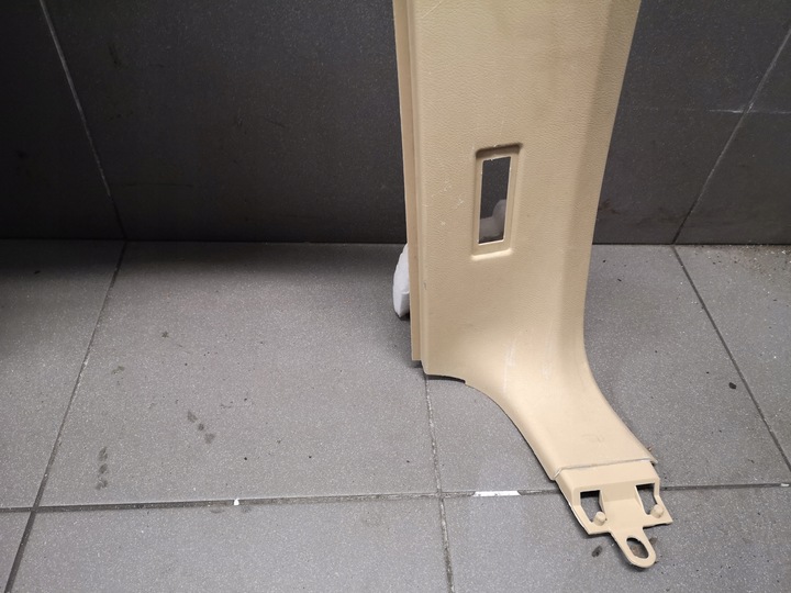 фото №9, Оббивка багажника права vw touareg 7l6863820a