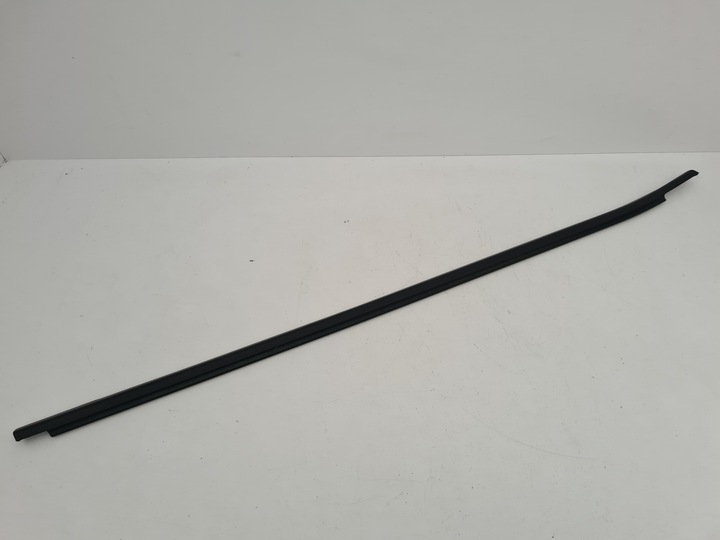 фото №1, Планка накладка дверь левая передняя перед cupra born 10a837478c